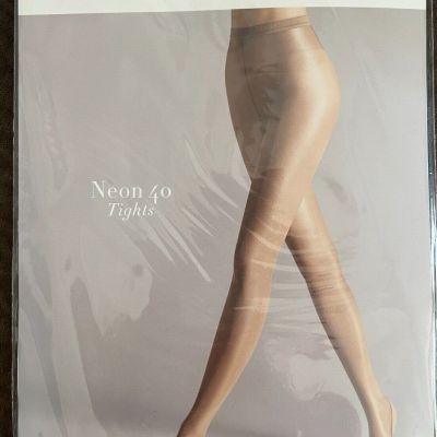 WOLFORD NEON 40 Semi-sheer Tights Black Small 18391